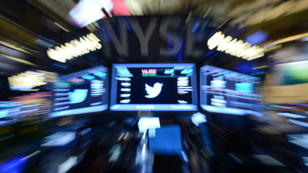 Se desploman acciones de Twitter