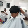 Niño gana amparo para no cortarse el pelo no lo dejaban entrar a la escuela