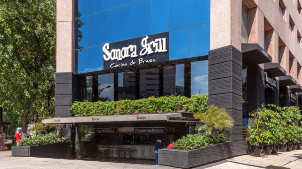 En redes denuncian al restaurante Sonora Grill por prácticas racistas