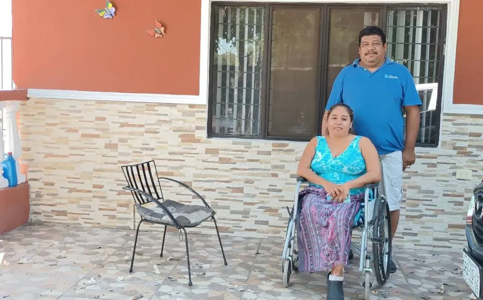 Mujer pierde pierna en Monterrey tras enredarse en fibra óptica