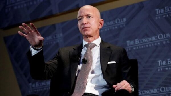 Bezos asegura que donará la mayor parte de su fortuna en vida