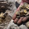 Desentierran 425 monedas de oro puro en Israel